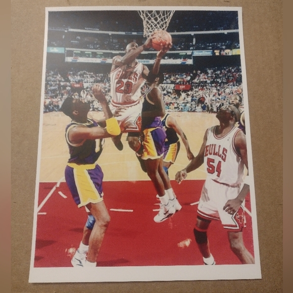 NEW MICHAEL AIR💨JORDAN 8.5x11 BULLS NBA OLD SCHOOL 1991 GLOSSY REPRINT POSTER - Picture 1 of 6